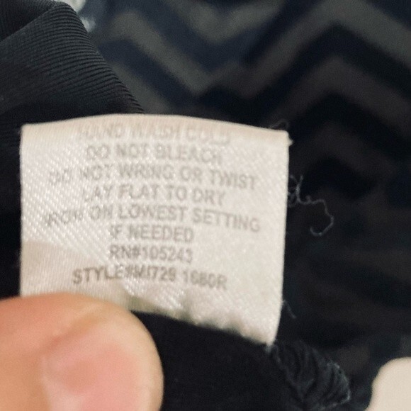 Bobeau Black Zig Zag Velvet Burnout Short Sleeve Boxy Blouse Women's Sz. Medium - Picture 6 of 6